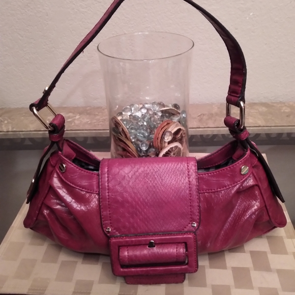 Purses - Picture 12 of 14